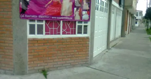 NOVIAS LUZ VIOLETA NOVIAS LUZ VIOLETA